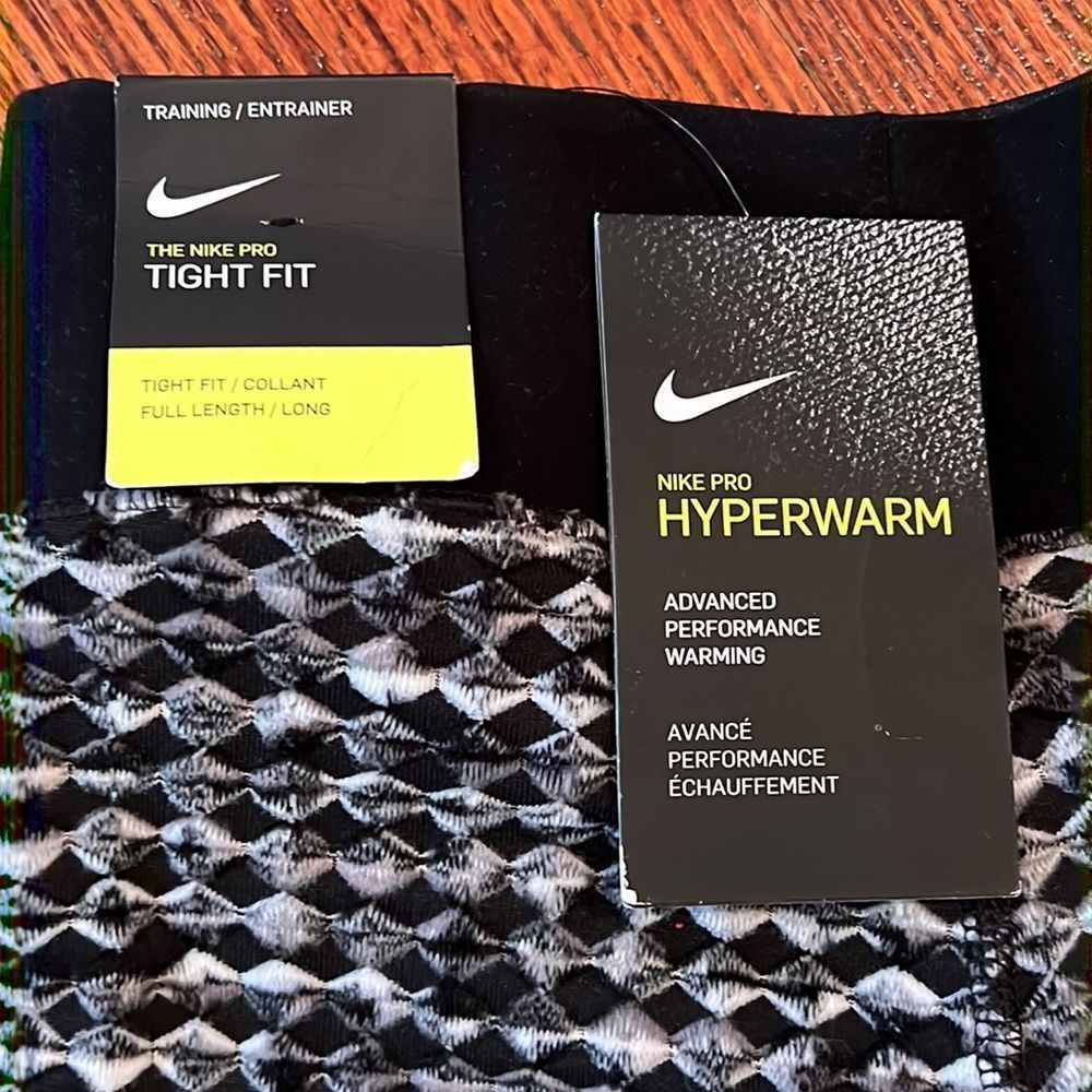 Nike pro Hyperwarm Brusted legging  XS - Picture 4 of 10